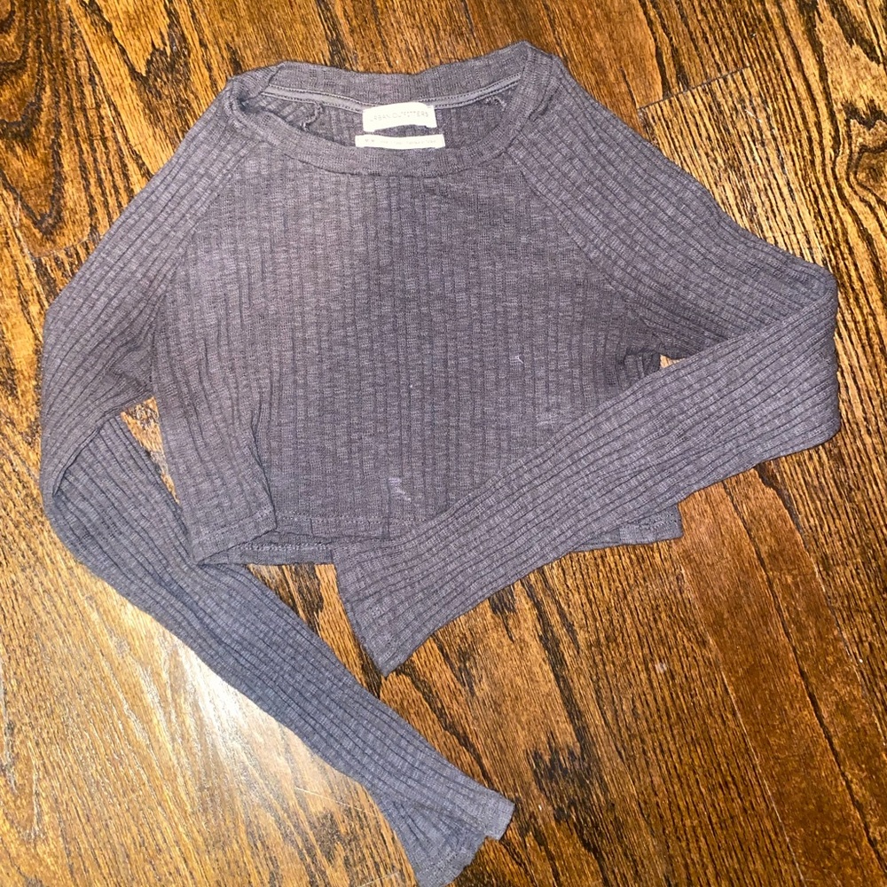 Cropped brown long sleeve sweater shirt